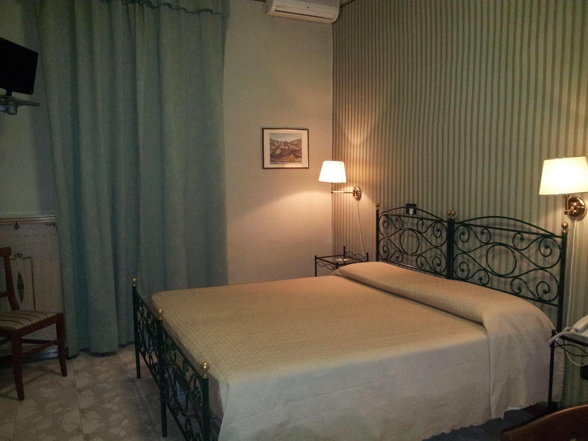 Hotel Imperial Турин Экстерьер фото